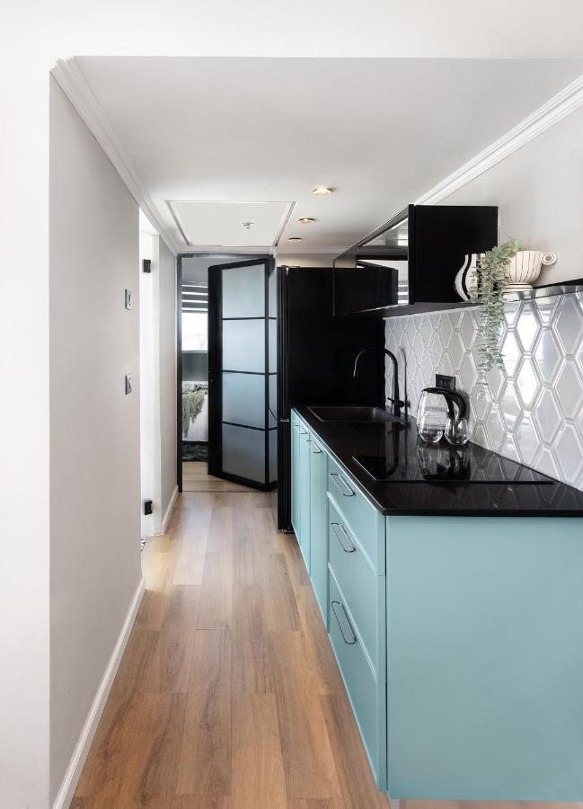 Sea View Stylish 1Br With Balcony By Beachfront Stay Herzelia Buitenkant foto